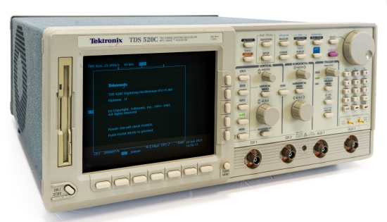 Tektronix TDS520C Oscilloscope 500 MHz 2 Channels